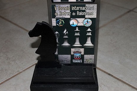 Eles estão jogando a mesma partida de xadrez há mais de 1 ano. Pelo correio  - 26/09/2014 - UOL Esporte